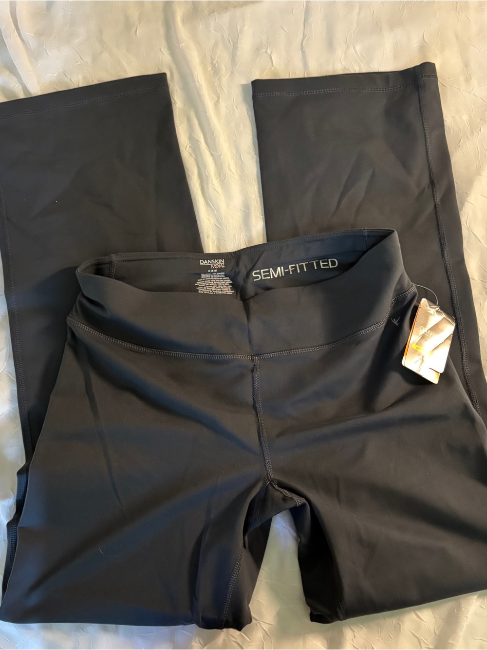 NWT Women’s compression pants, cooling, wicking | Size M